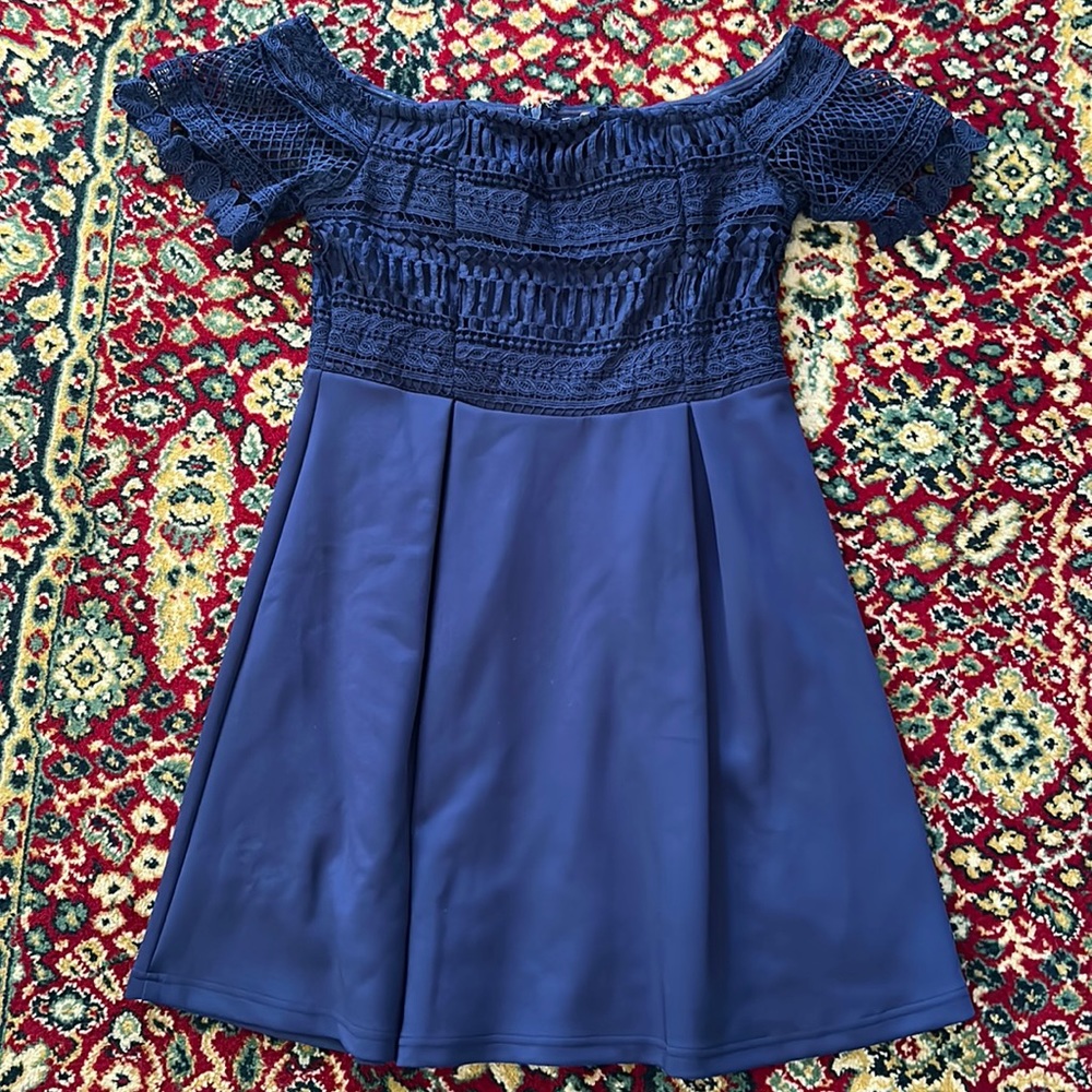 Francesca’s Lace off the shoulder Navy dress
